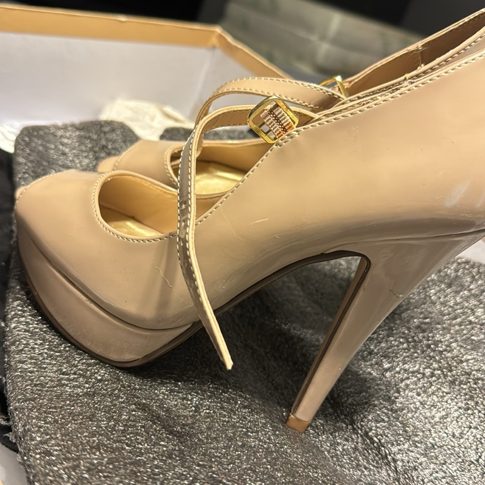 N - Picture 2 of 3